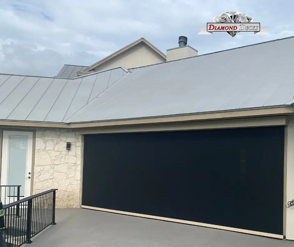 Motorized patio sun shade by Diamond Decks