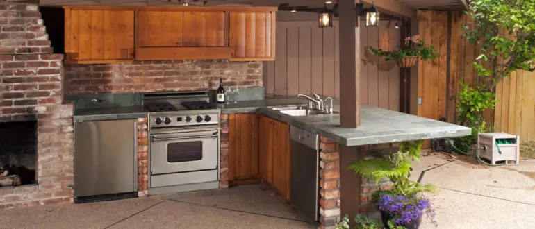 6 Fantastic Foods for Outdoor Kitchens