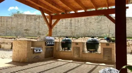 Outdoor patio