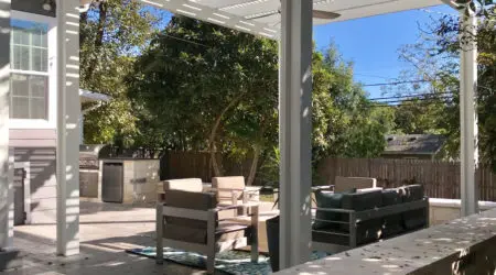 PATIOS 145