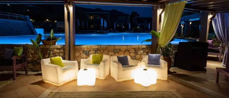What Fits You and Your Home More: A Pergola or a Pavilion?