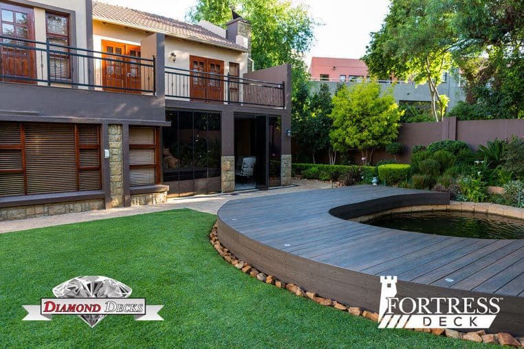 Fortress-Deck_Lifestyle_Midstream-estate_330