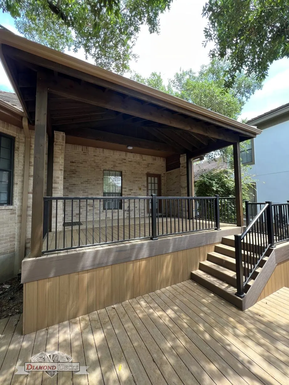 Screened porch and composite deck project by Diamond Decks
