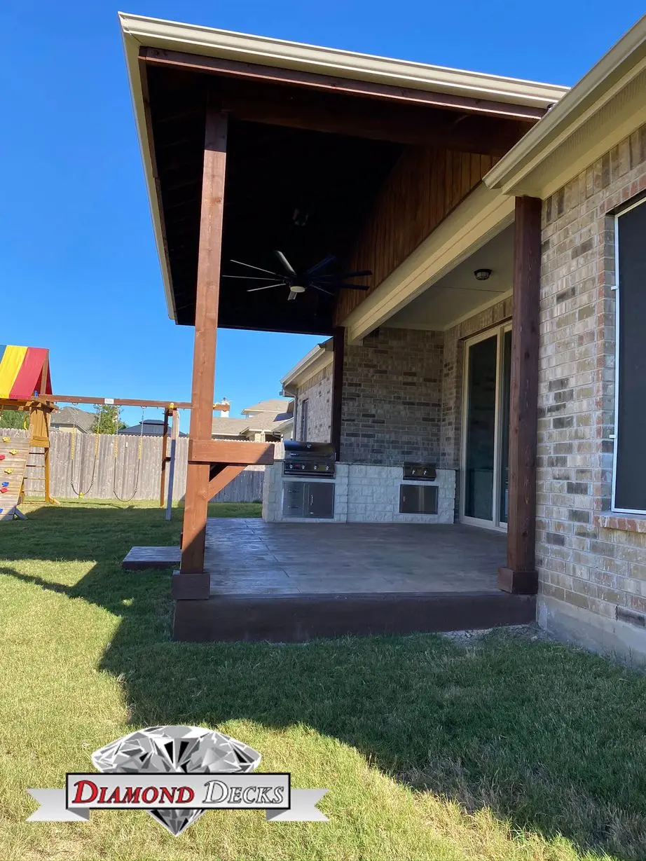 PATIOS 156