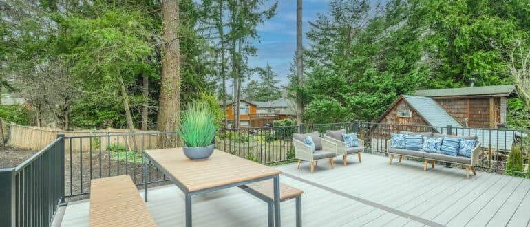 9 Creative Composite Deck Ideas for Your Home