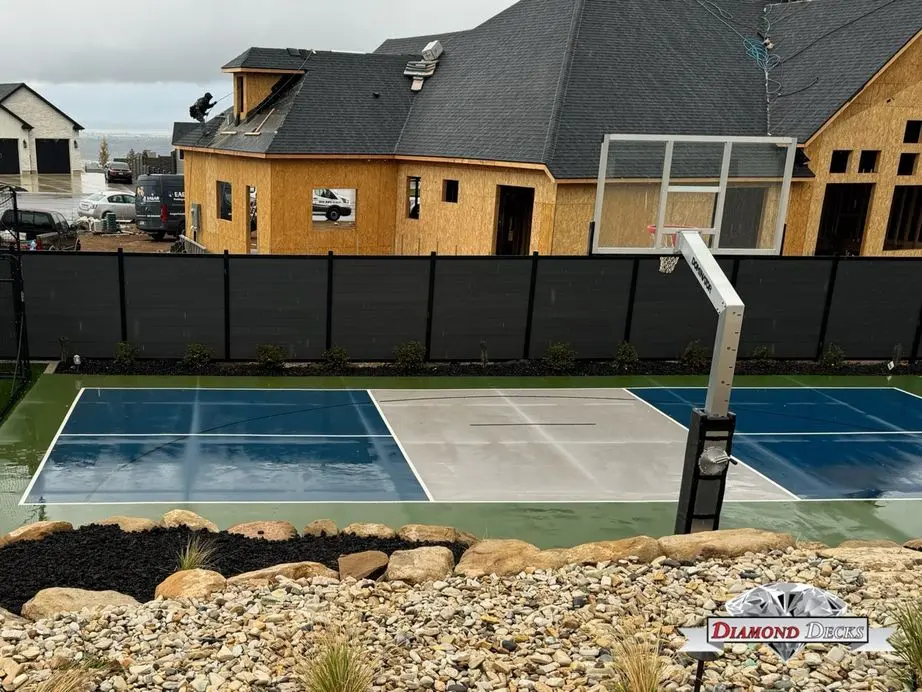 Composite privacy fence installation by Diamond Decks in San Antonio, TX (project photo 7)