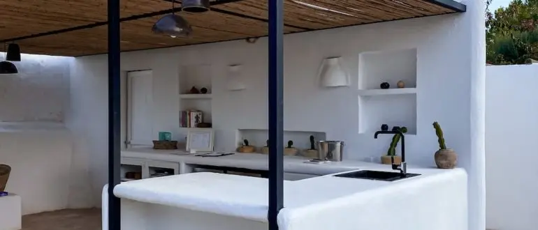 How to Build an Outdoor Kitchen on a Budget
