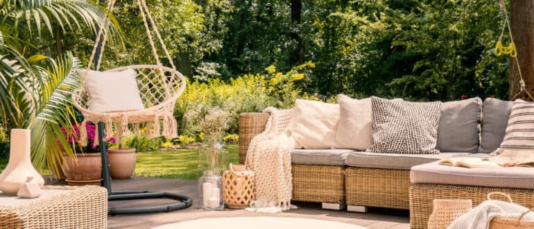 10 Things to Know About the Maintenance-Free Deck