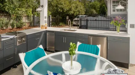 Modern contemporary outdoor kitchen