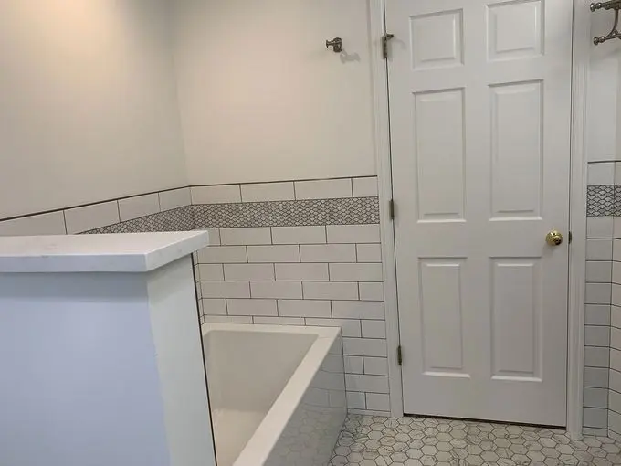 June Guest Bath 4