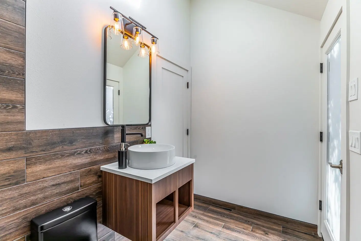 Redmond, WA – Bathroom Remodel 6