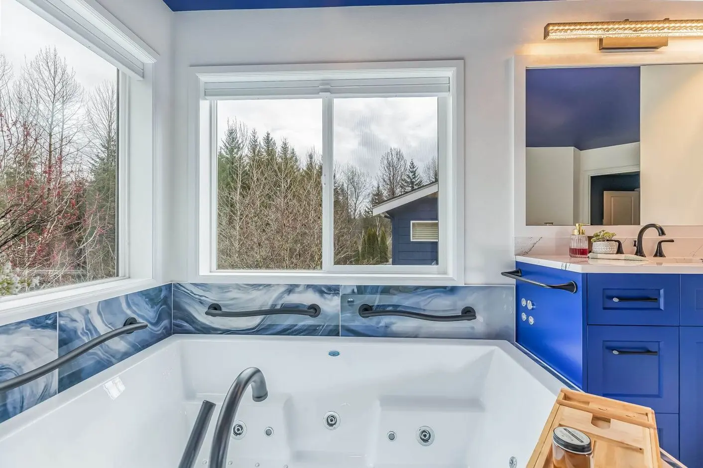 Johnson Project – Snoqualmie, WA – Primary Bath 11