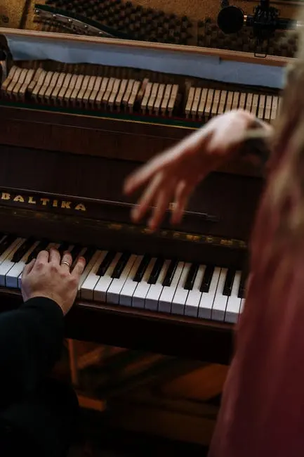 Hands on piano