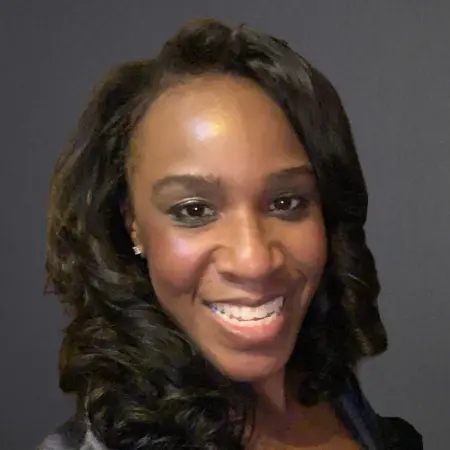 Headshot of Crystale Cruz