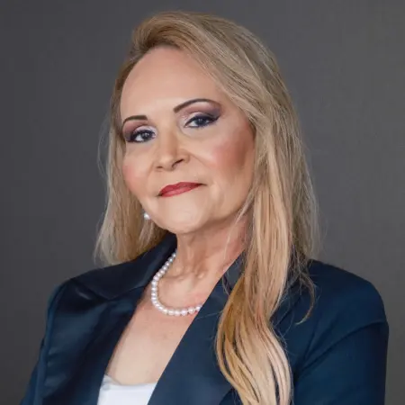 Headshot of Elizabeth Morales