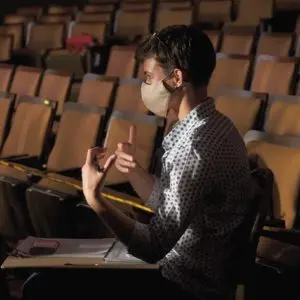 Script Supervisor Celia Thomson oversees the dialogue and narrative flow - Manuel Alejandro Hernández Cardona