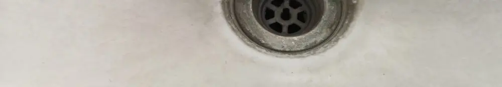 A Simple Guide to Removing Hard Water Stains