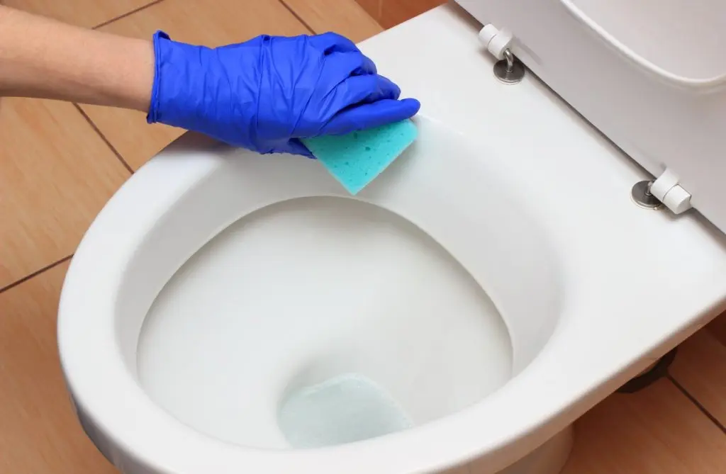 Easy Bathroom Cleaning Checklist Easy Bathroom Cleaning Checklist