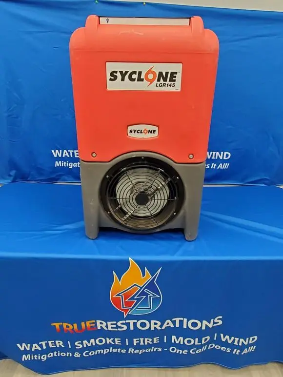 XL Dehu (Syclone 145)