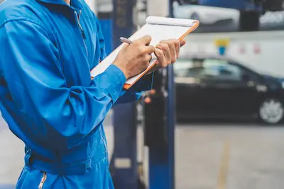 man giving estimate for insurance claim