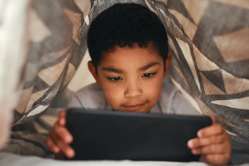 Find out a healthy balance between outdoor time and screen time for your kids with IM&PC in Mississippi.