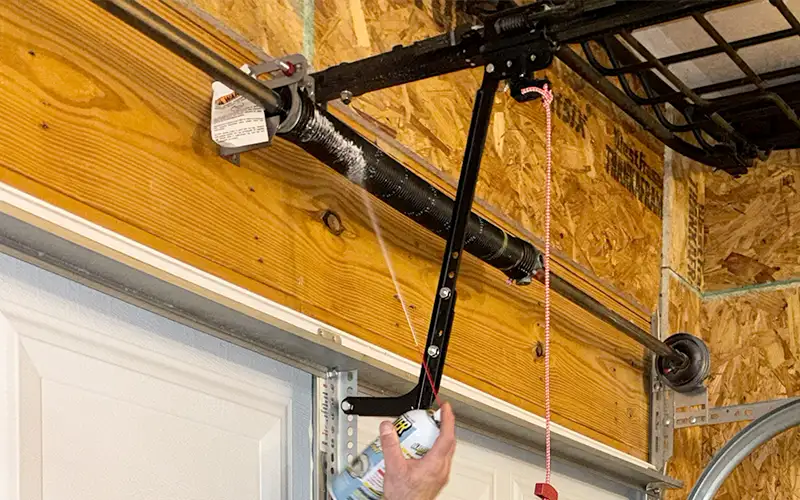 garage door maintenance and tune-up service