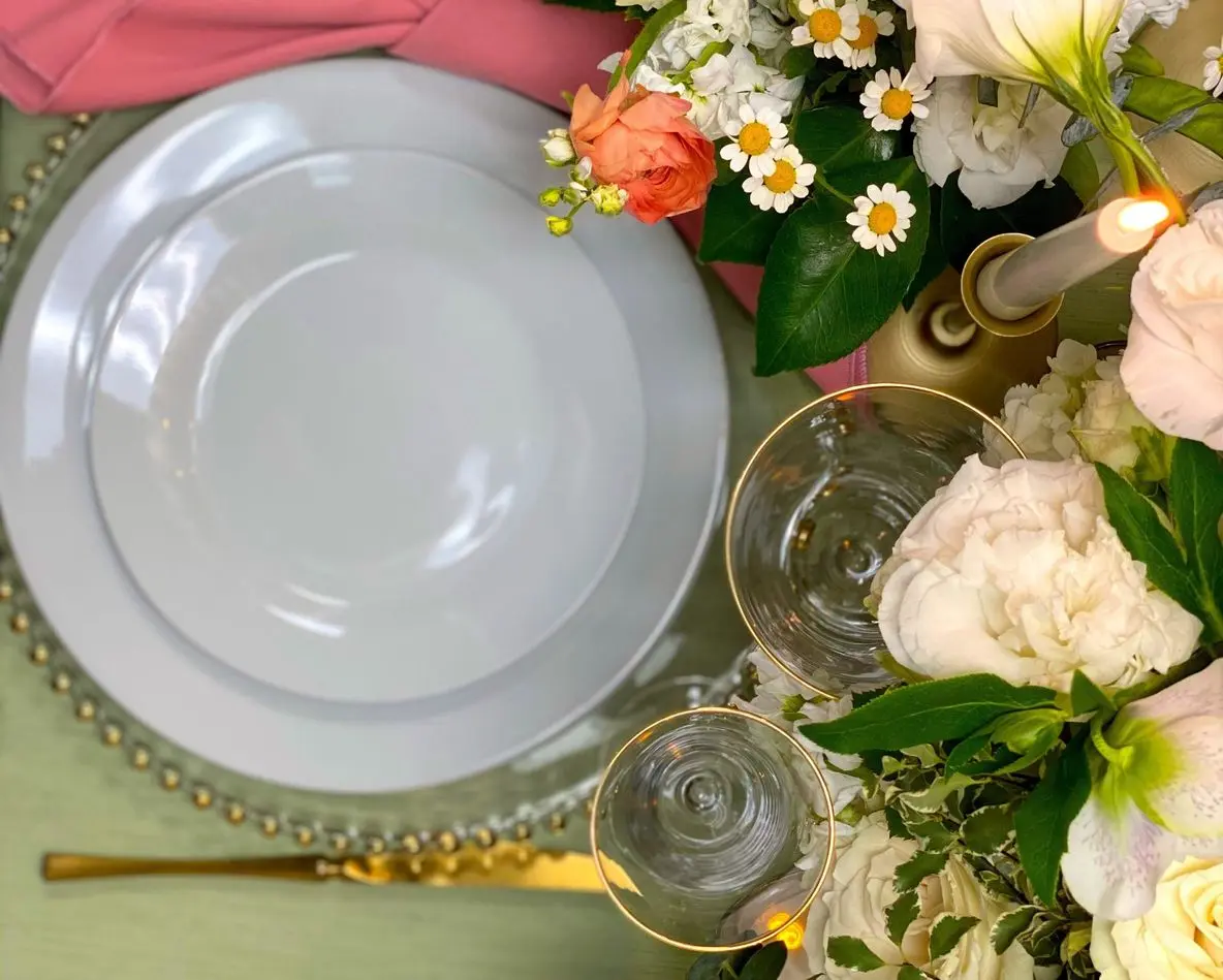 Handheld Catering Wedding Table Setting