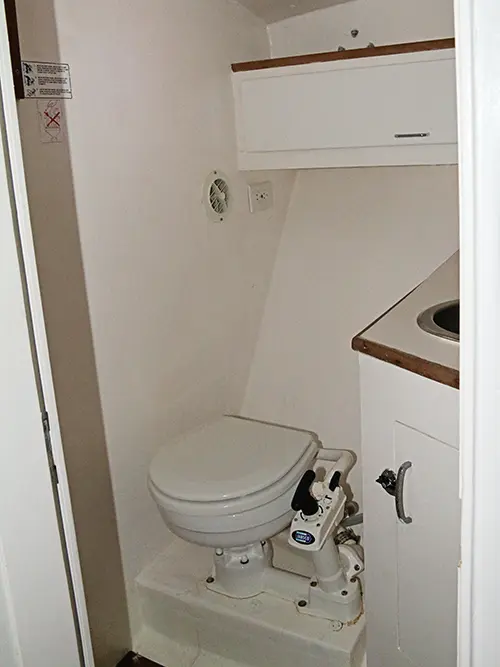 sea sons bathroom