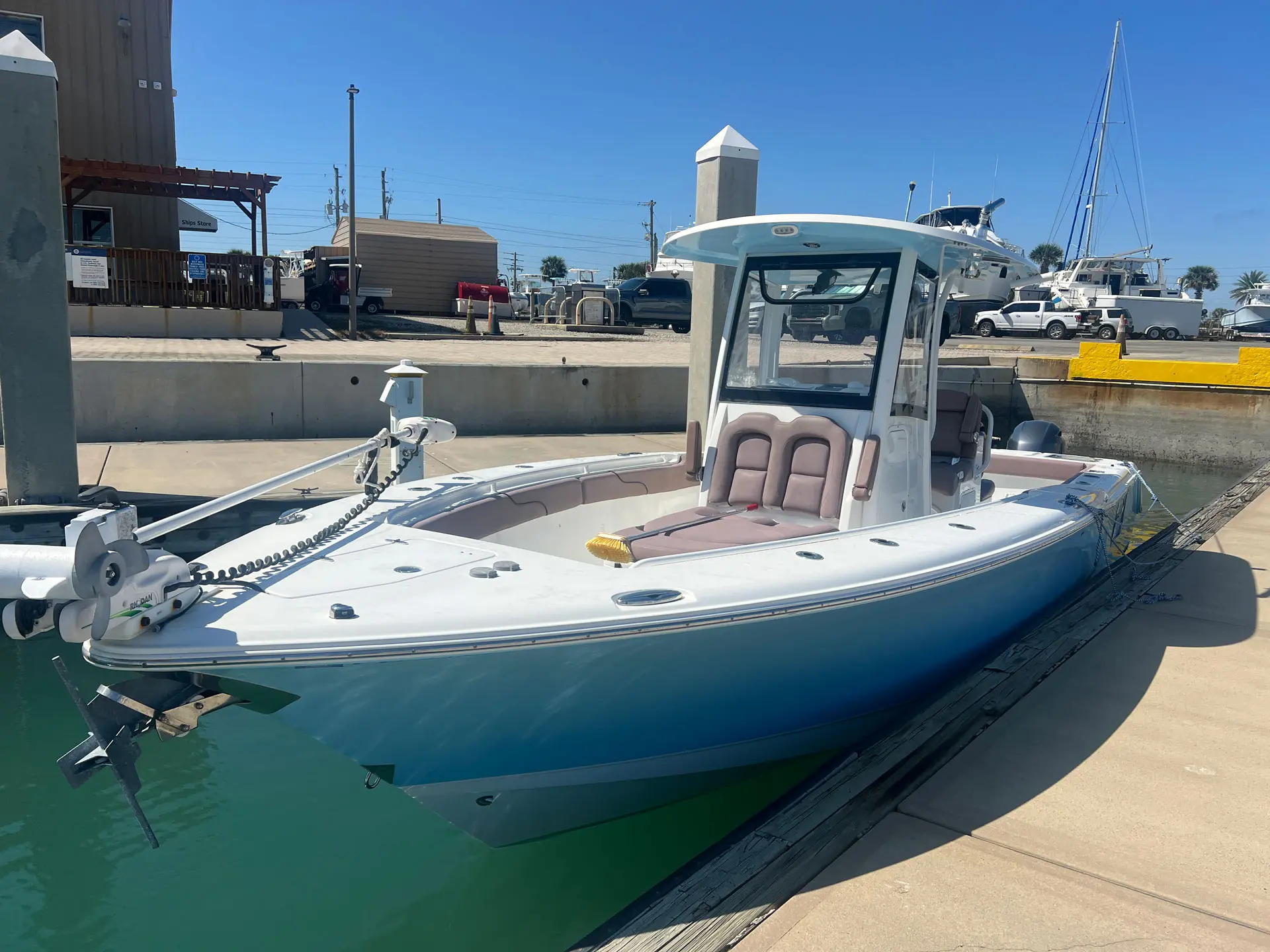 seabite_frontseating
