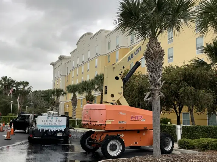 Building Washing Hotel in Lake County FL