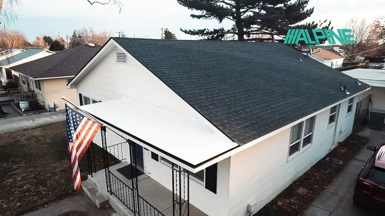 Completed charcoal shingle roof on a Richland WA home by Alpine Roofing