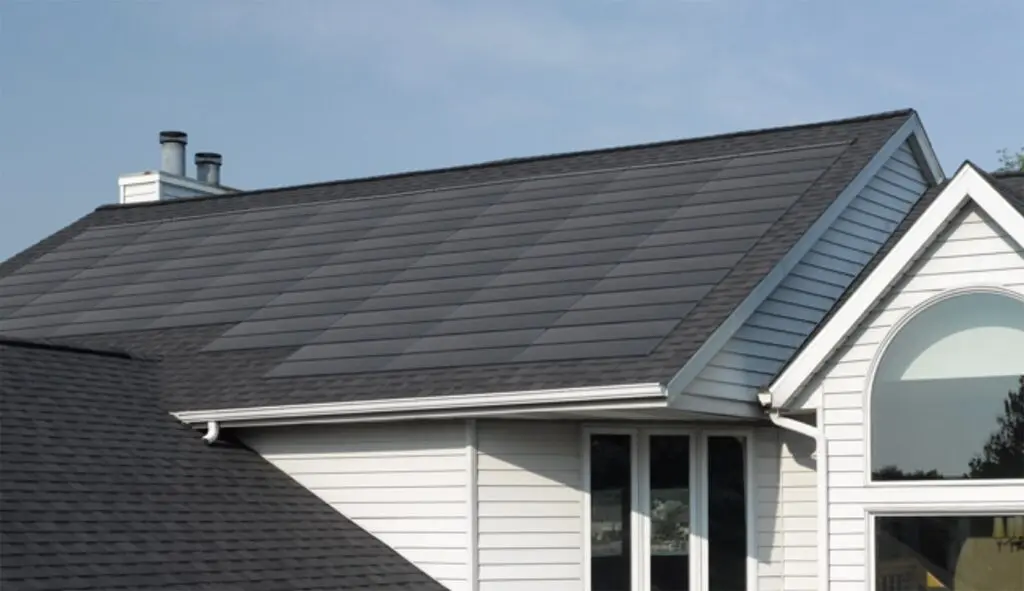 Photo of a home with CertainTeed Solstice Solar Shingles installed on a roof in Spokane, Washington.