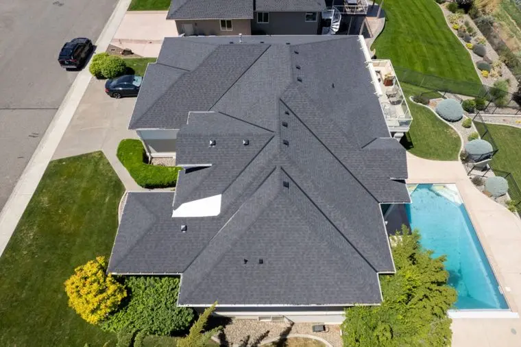 CertainTeed black shingle roof installation on a Richland WA home