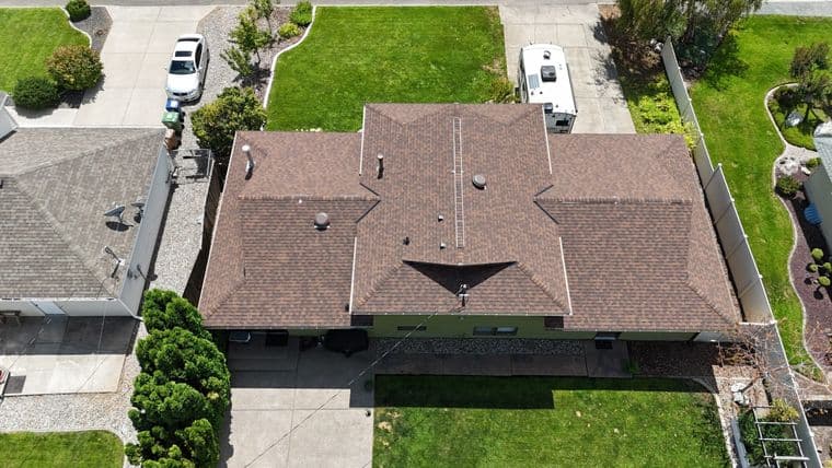 New CertainTeed Landmark roof in Burnt Sienna on Thurston Avenue in Spokane