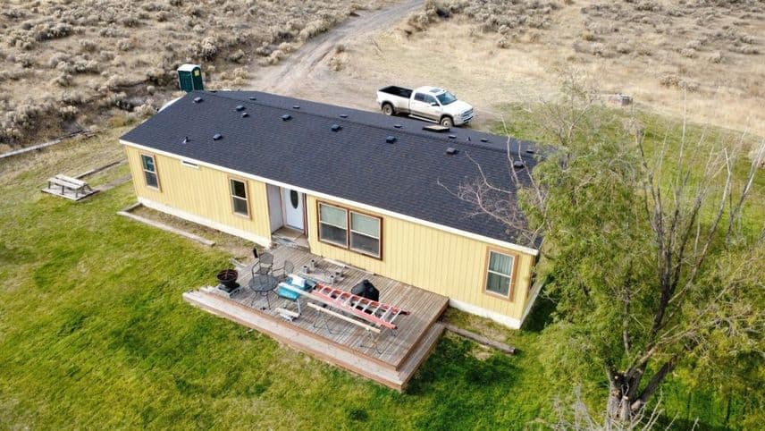 New CertainTeed Landmark in Black Walnut roof installed by Alpine Roofing on Freimuth Rd, Selah