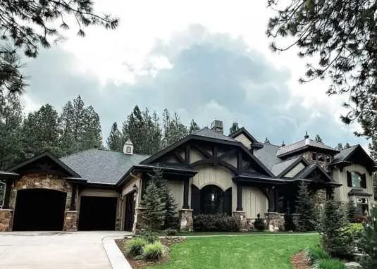 Suburban Washington home on a cloudy day.
