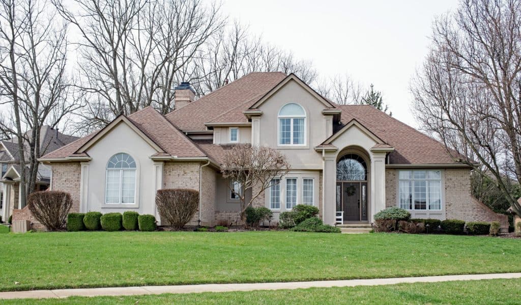 Choosing the Right Stucco Coating for Your Home by Expert Lakeside Painting Consultant in Winnipeg.