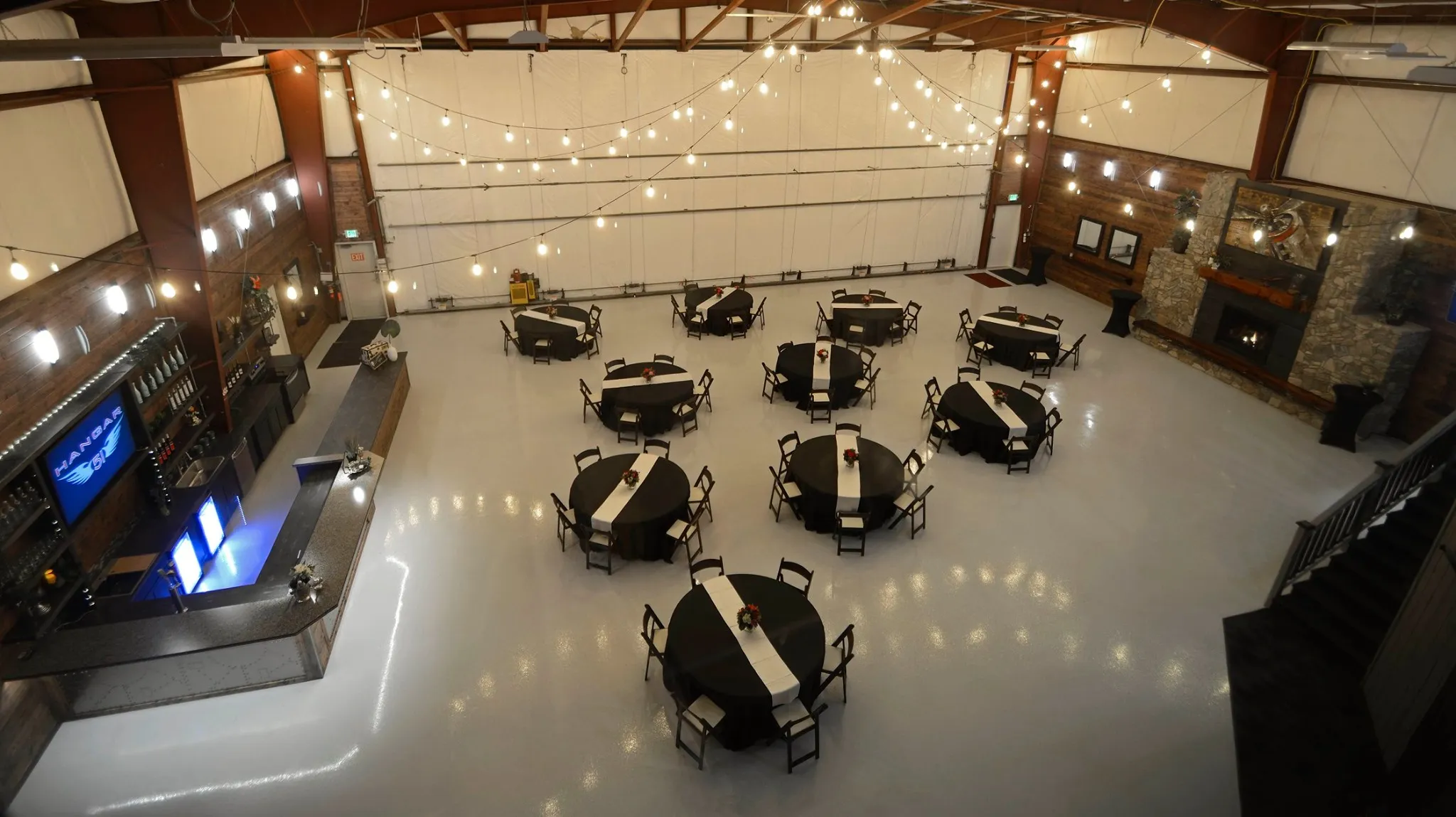 hangar 51 events interior1