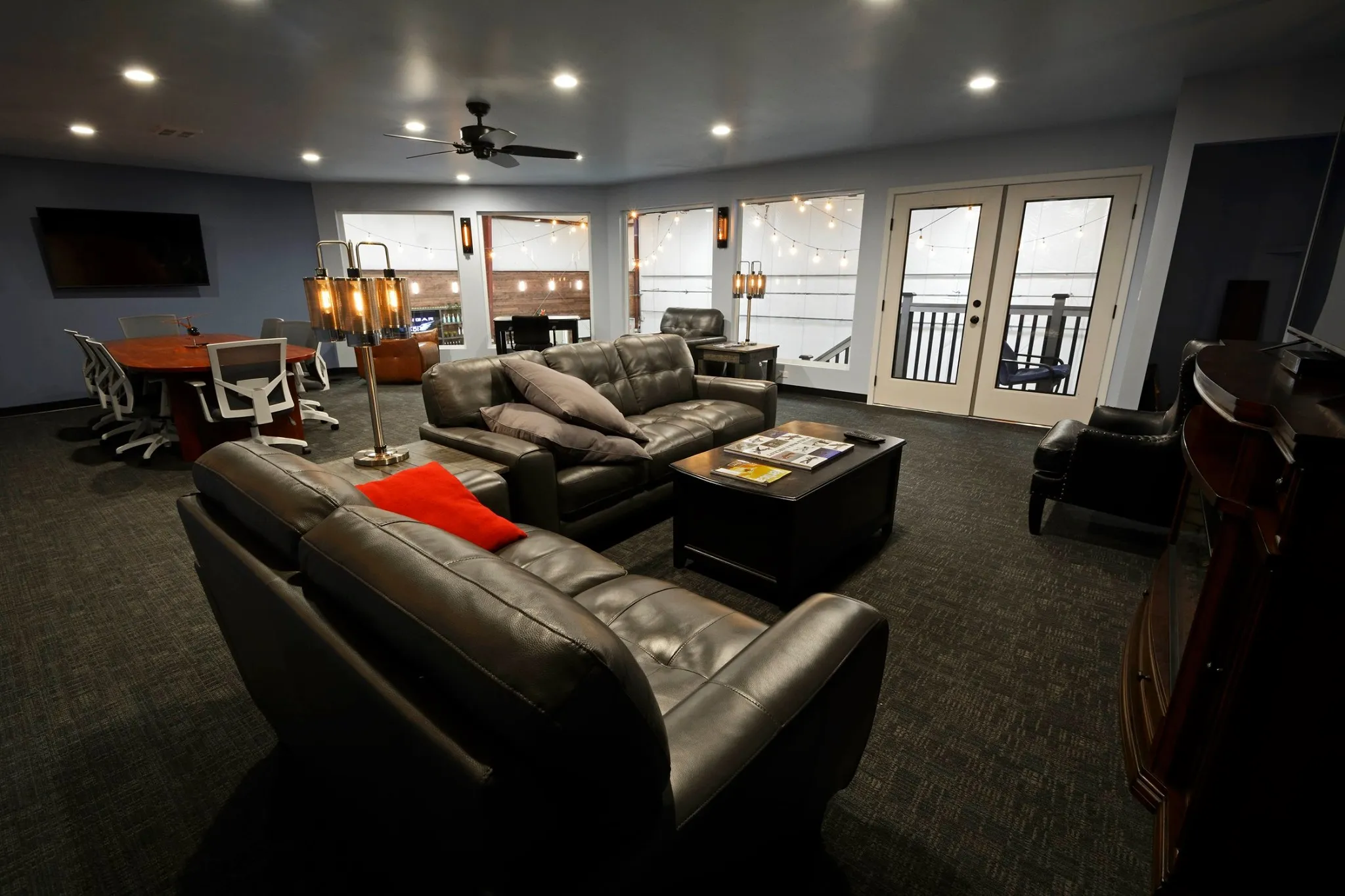 hangar 51 events interior2