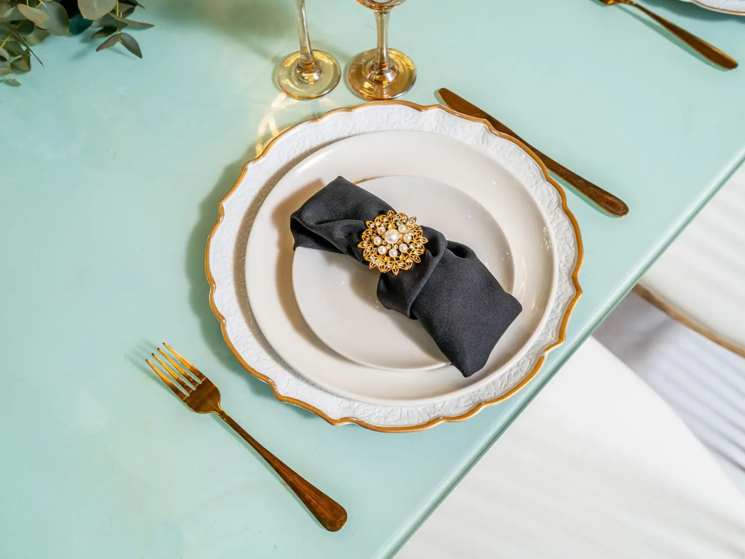 decorated dinner plate - the garden event venue