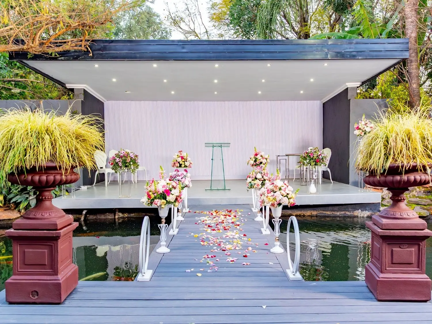 The garden wedding venue