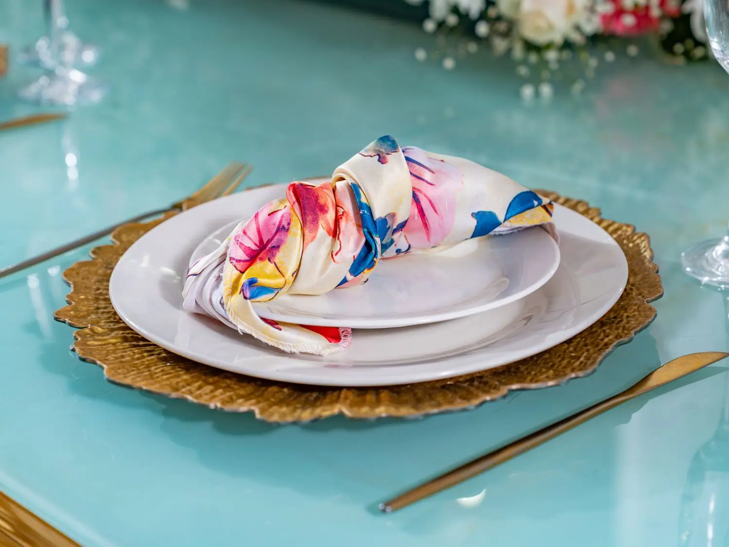 decorate dinner plate
