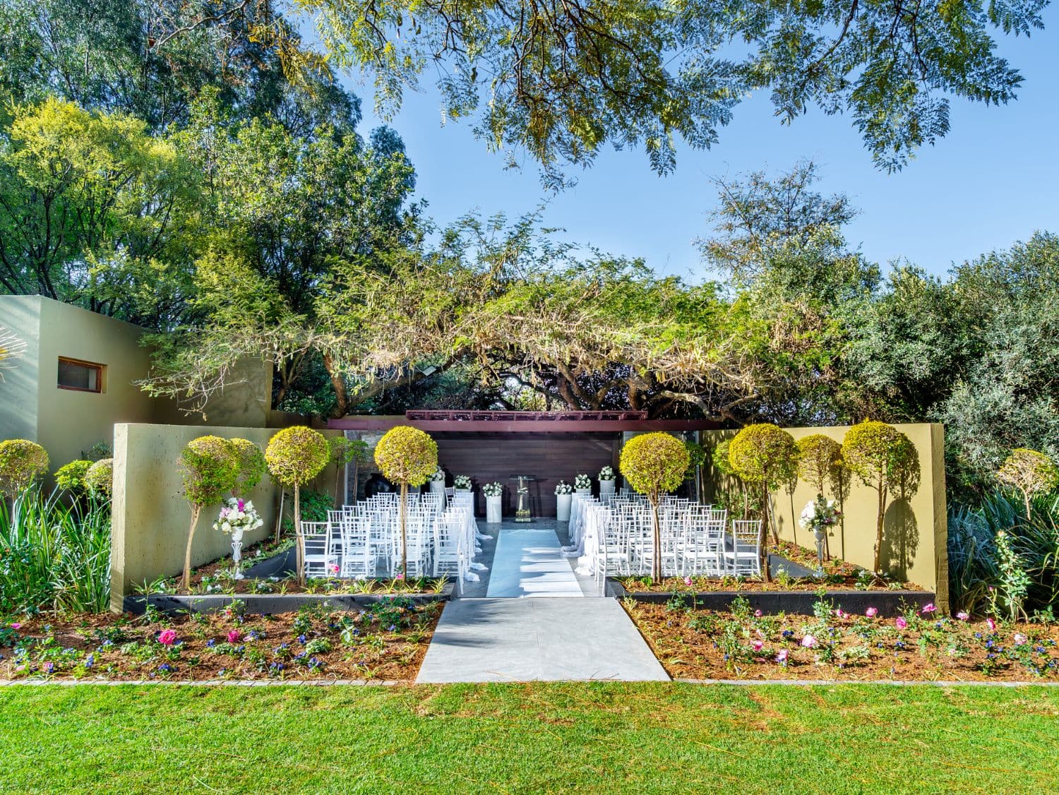 the garden wedding venue