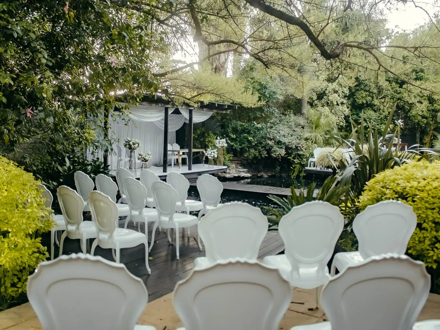 Outdoor wedding chapel in Johannesburg