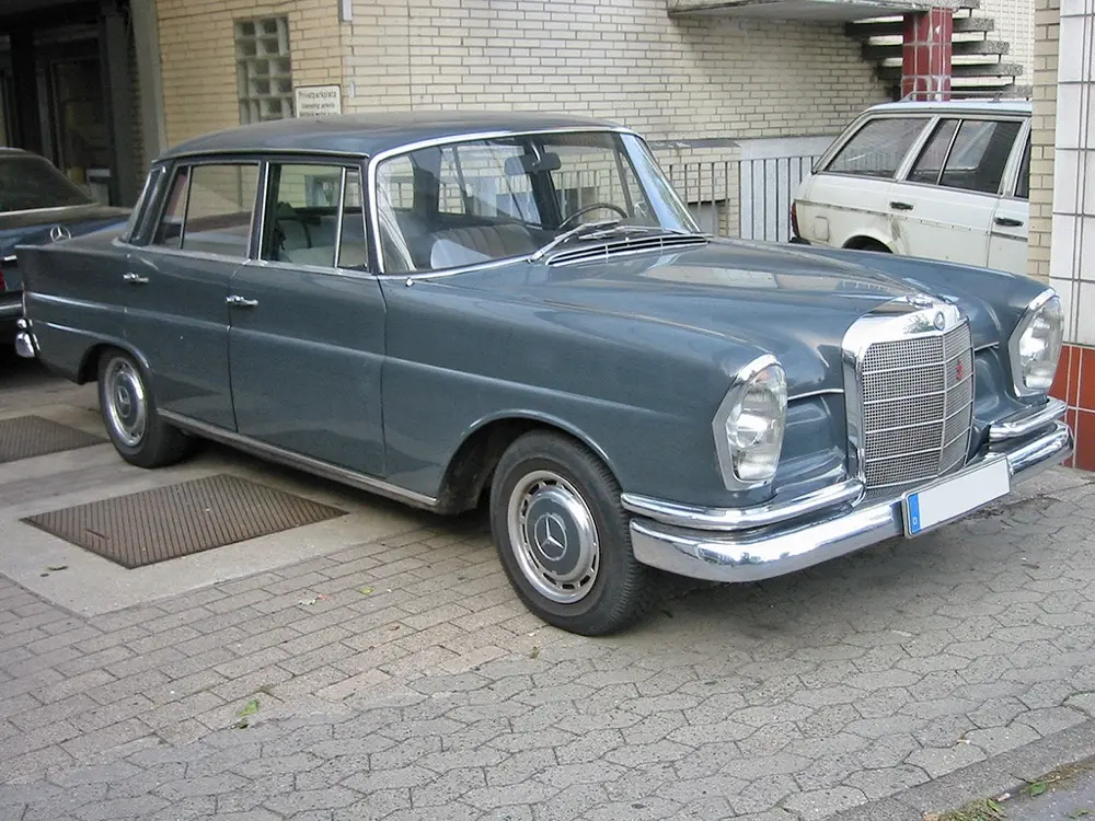 230