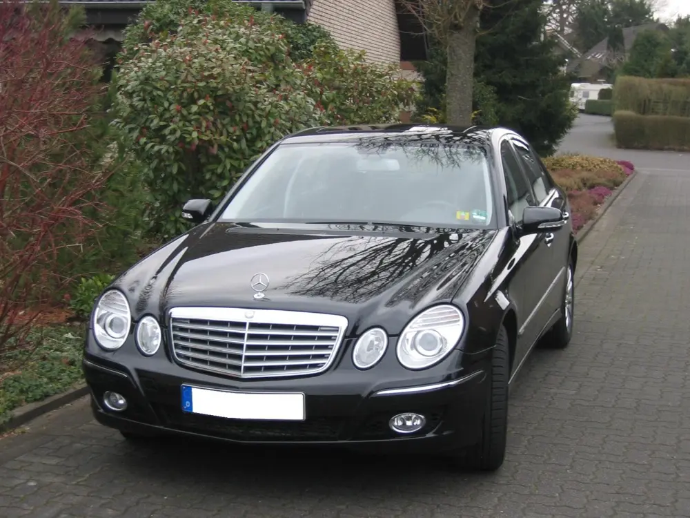 E 200