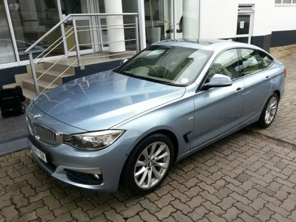 320 Gran Turismo