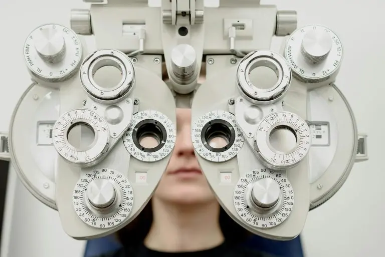 comprehensive eye exam