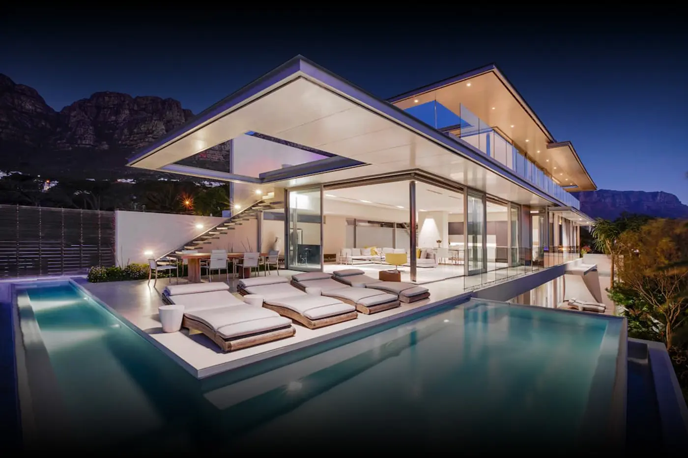 Bespoke travel experience with exclusive use of private luxury villas in cape town