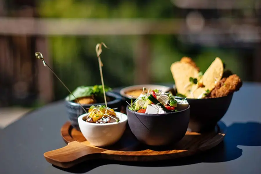 Luxury accommodation fine dining experience while on luxury safari with Premier Africa in Shamwari Game Reserve